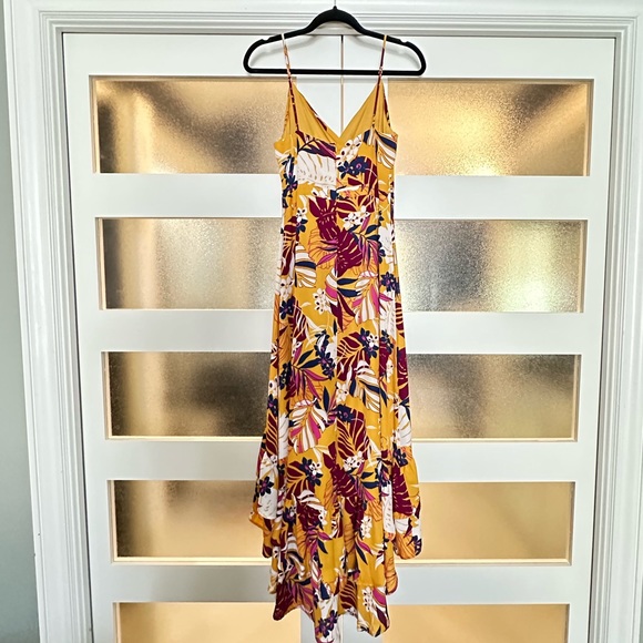 Lulu’s Exotic Days Vacation Dress - Picture 5 of 6